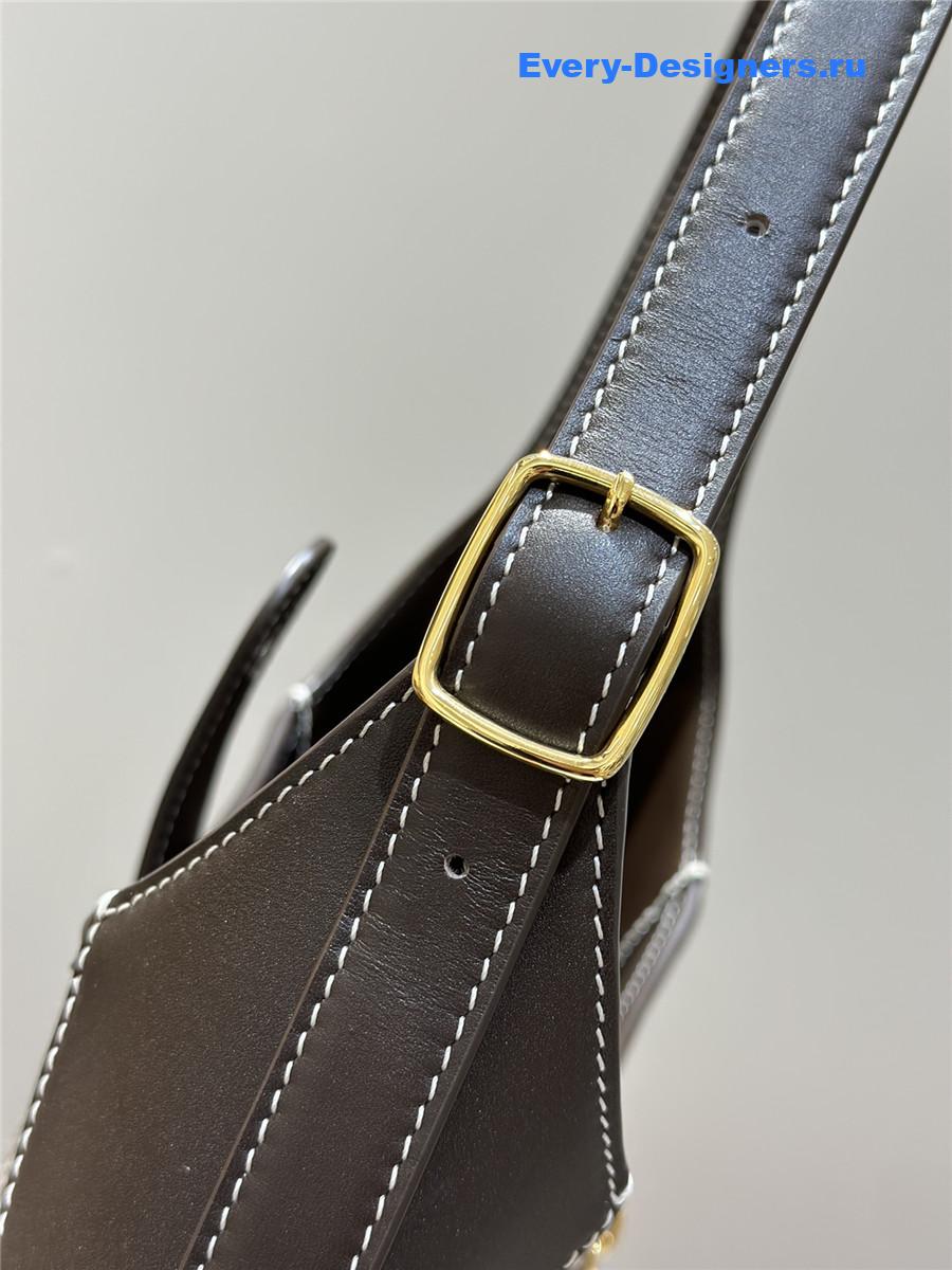 L0r0 P1ana large bobbin bag in chocolate