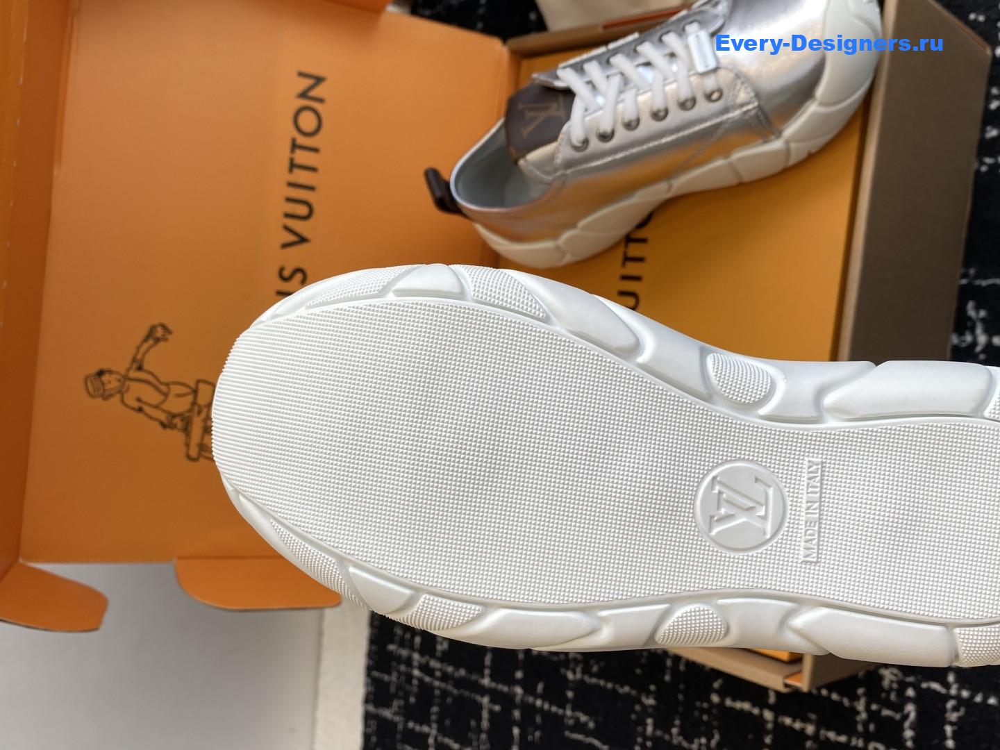 l0vis Vvtt0n silver lv bubble sneaker