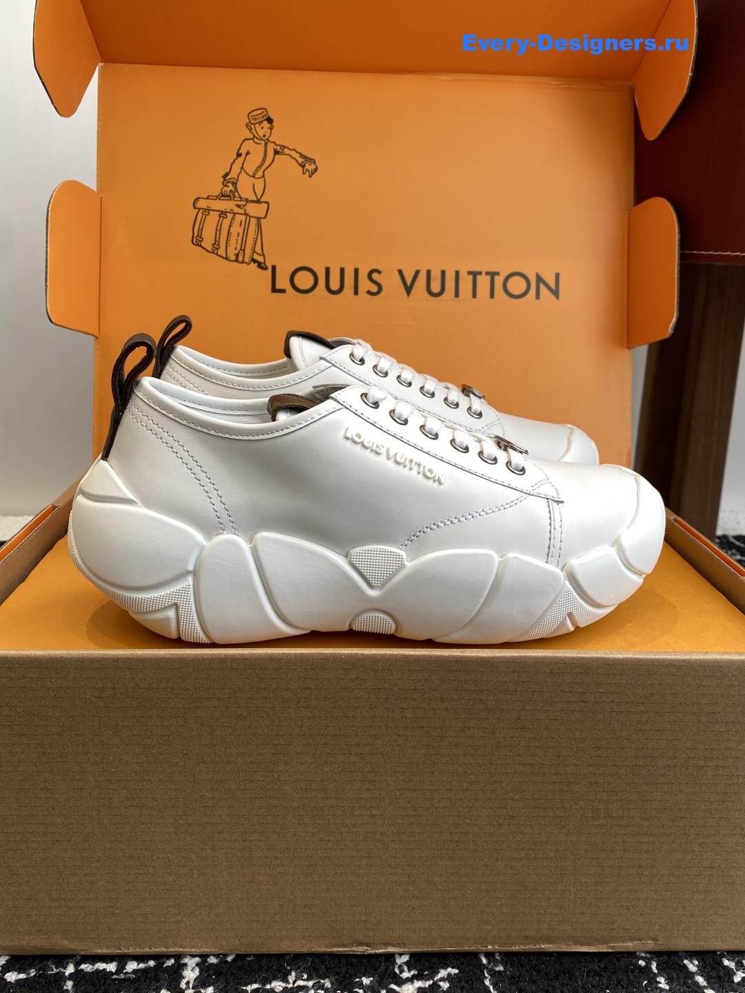 l0vis Vvtt0n white lv bubble sneaker