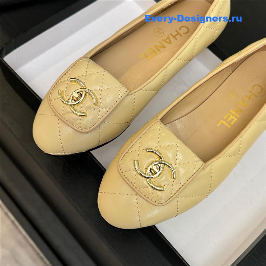 Ch**el beige quilted turn cc lock calfskin ballet flats