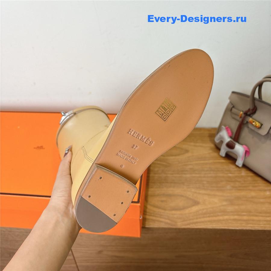 H**me5 beige leather kelly jumping boots