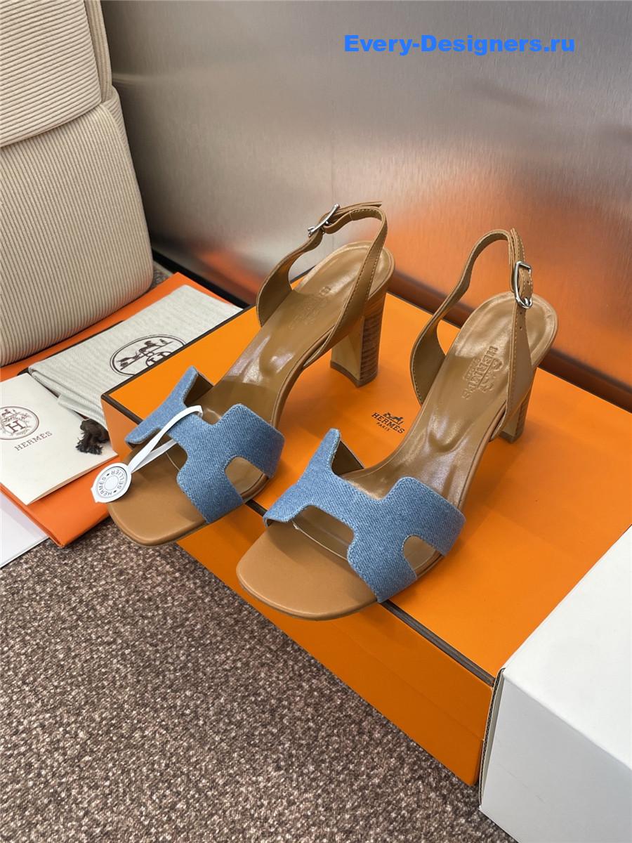 H**me5 light blue encens 50 sandals