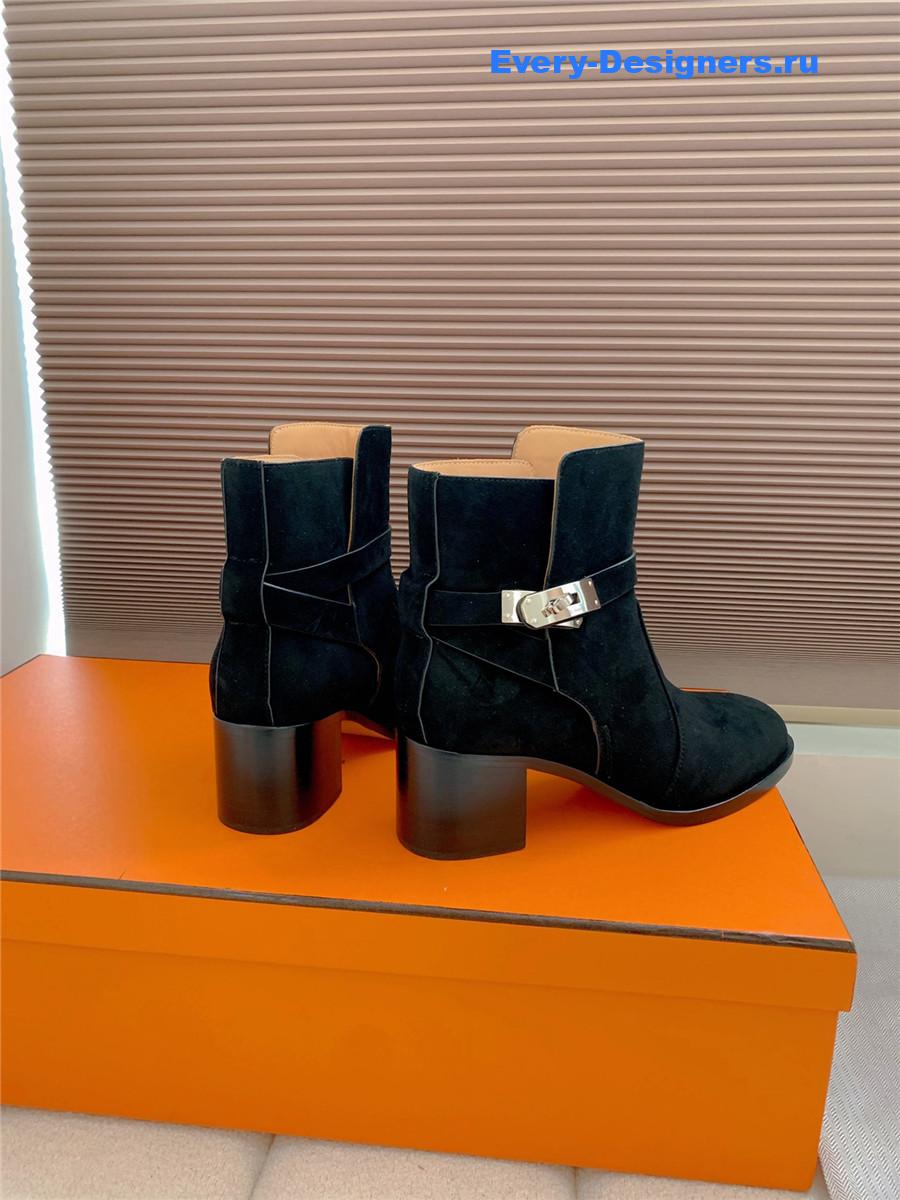 H**me5 black suede frenchie 50 ankle boots