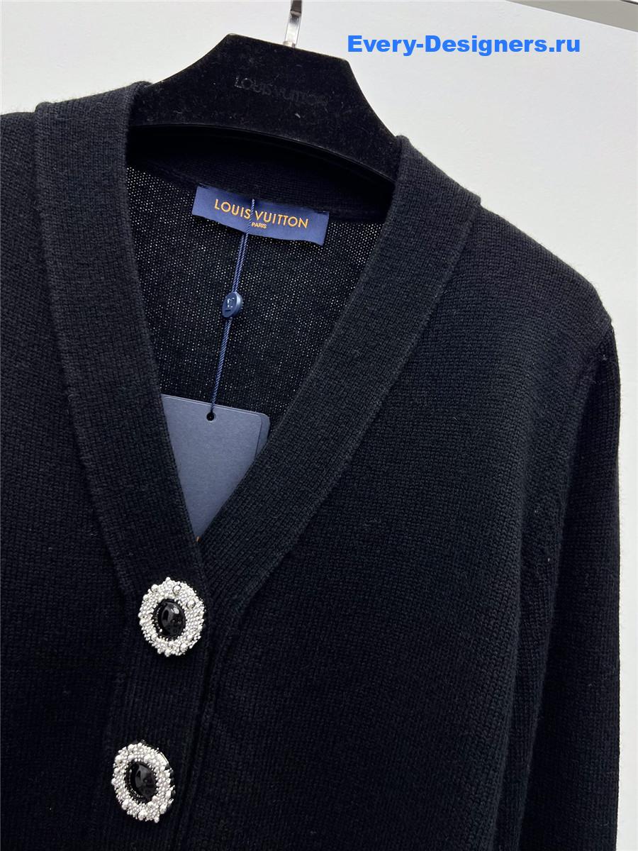 l0vis Vvtt0n black cashmere v-neck cardigan