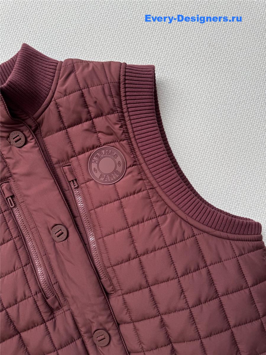 H**me5 burgundy quilted vest