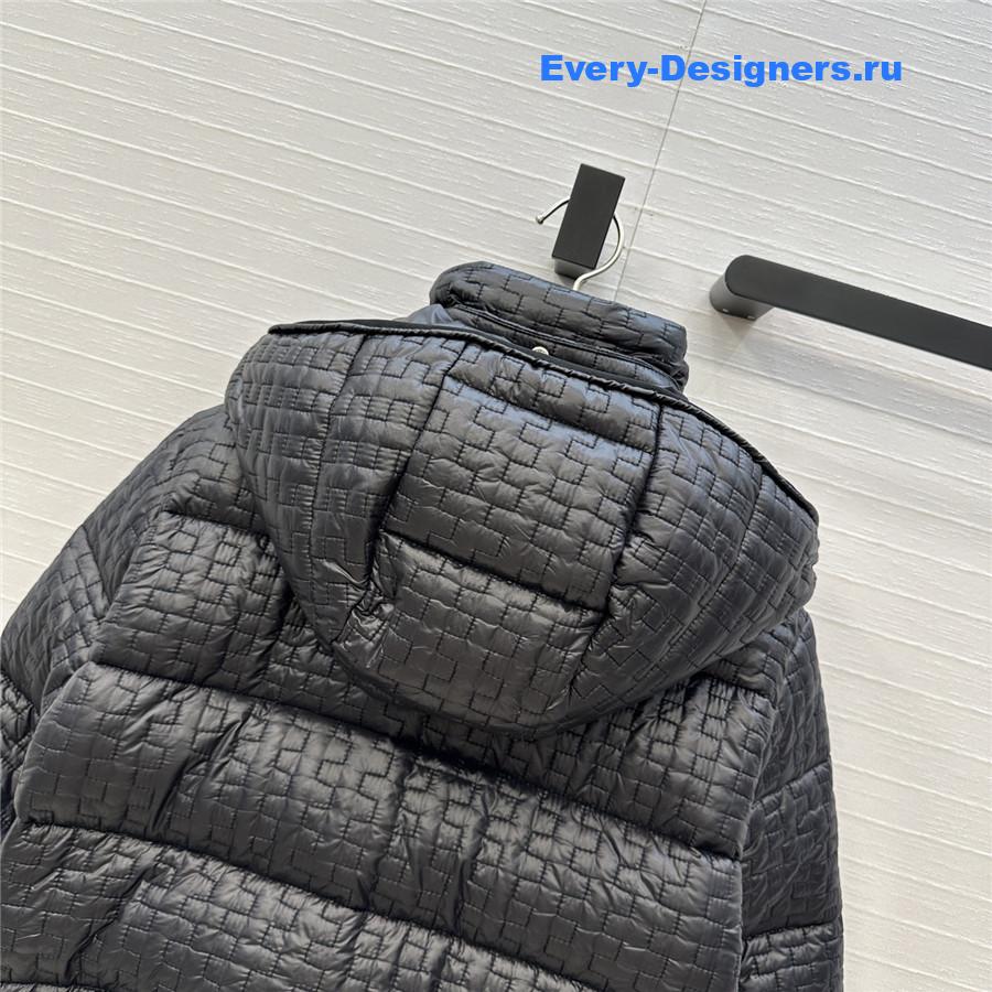 Moncler Chambres jacquard down jacket