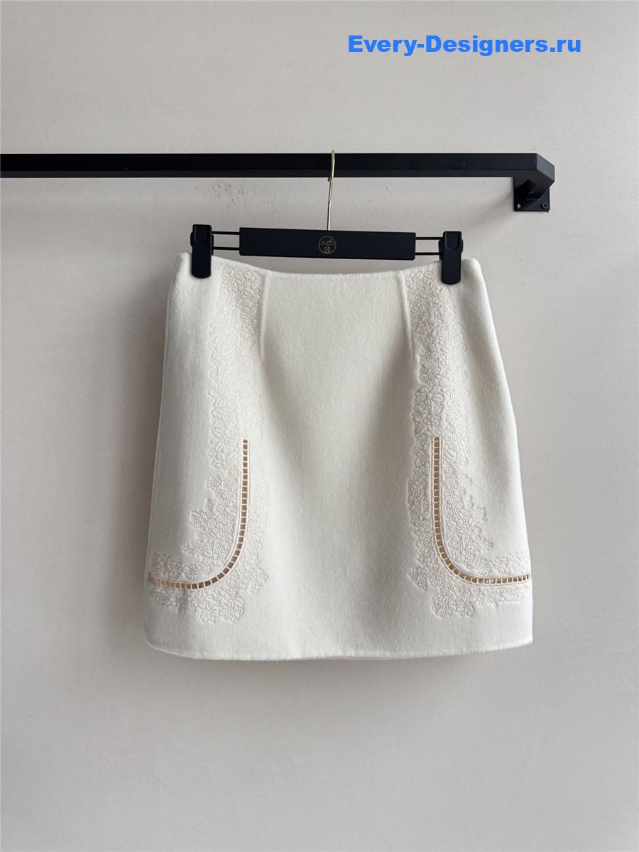 H**me5 beige cashmere skirt