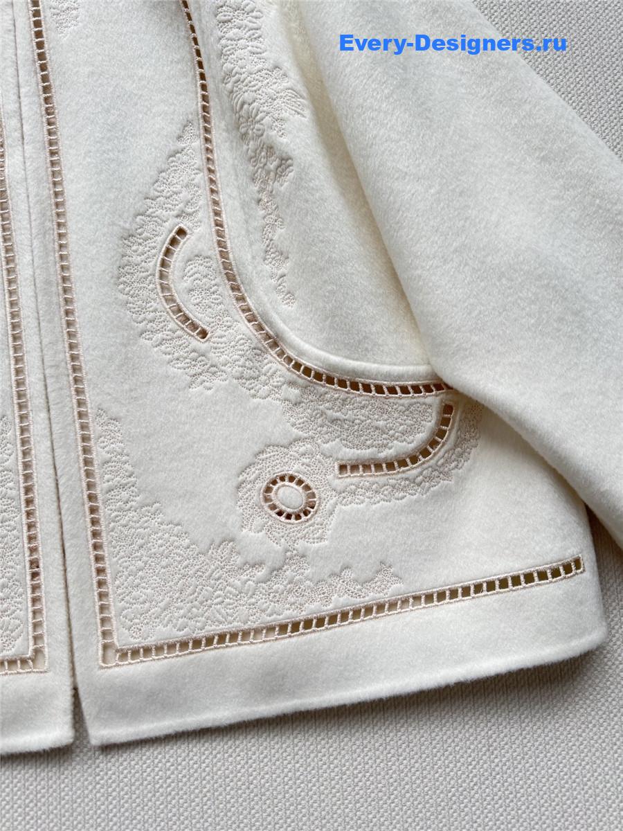 H**me5 white cashmere jacket