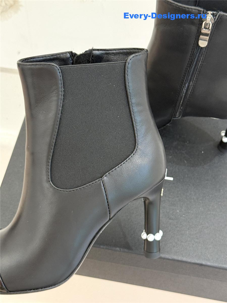 Ch**el classic pearl heel high heel ankle boots