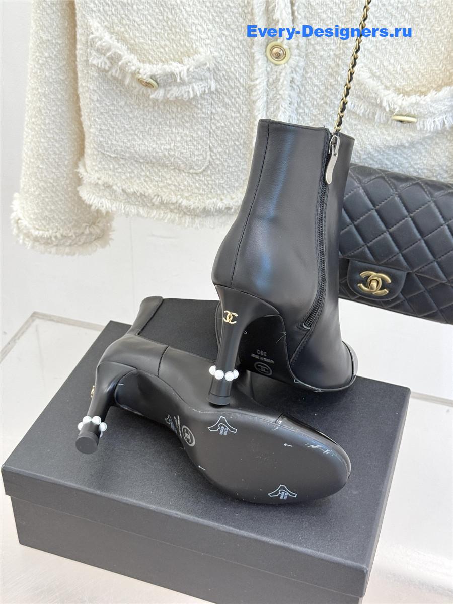 Ch**el classic pearl heel high heel ankle boots