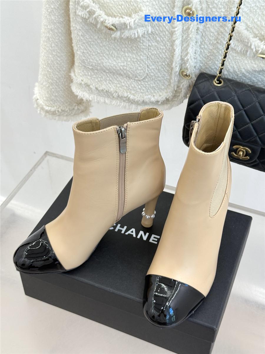 Ch**el beige classic pearl heel ankle boots
