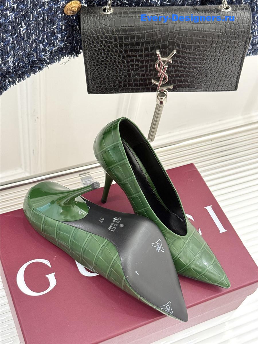 Gvc*1 green croc-embossed leather mule pumps
