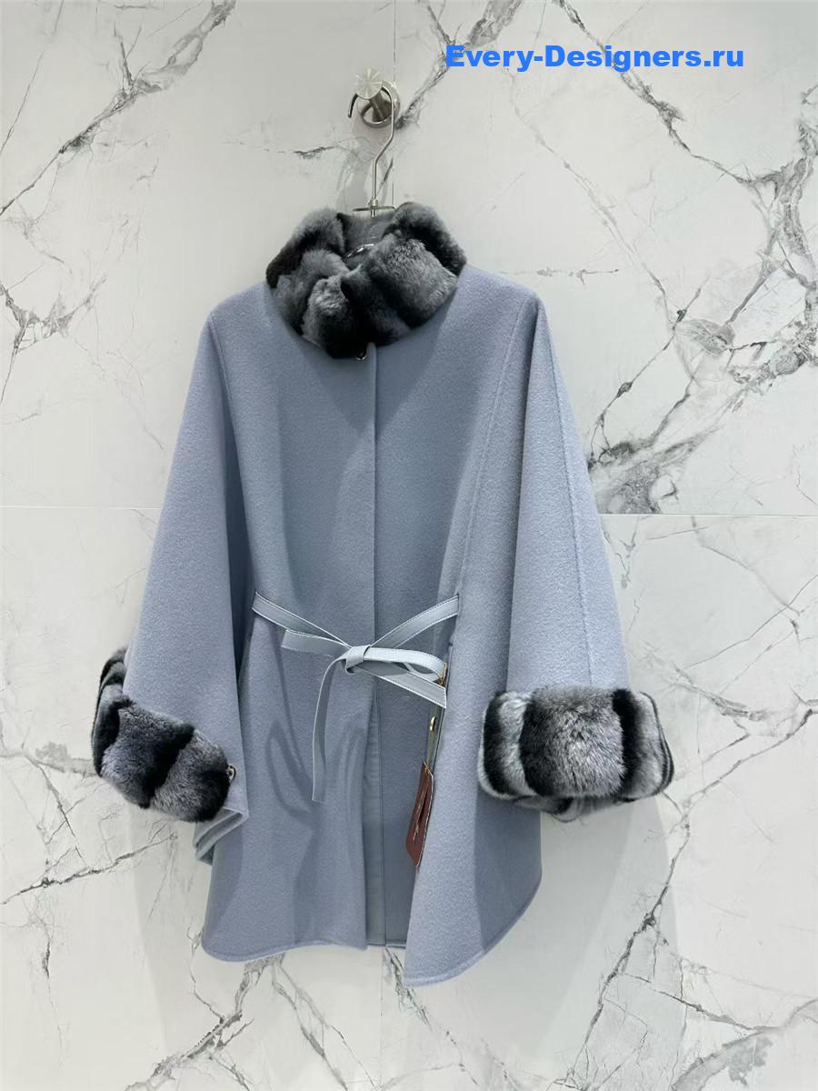 L0r0 P1ana light blue salzburg cashmere cape