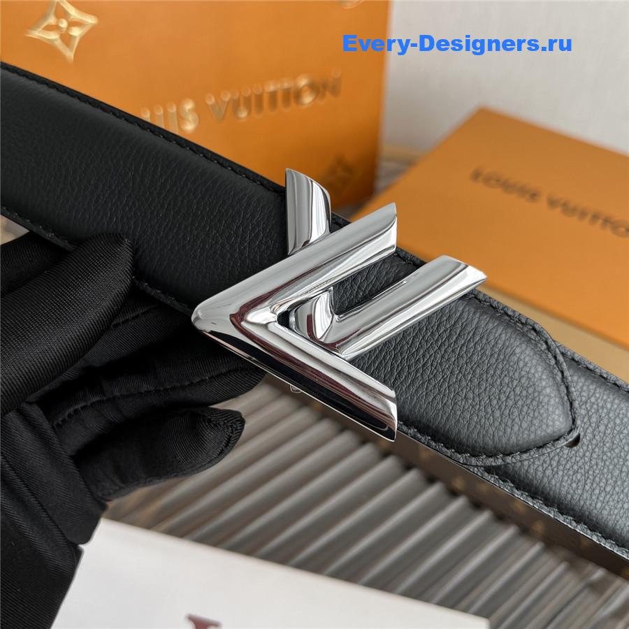 l0vis Vvtt0n silver buckle monogram reversible belt