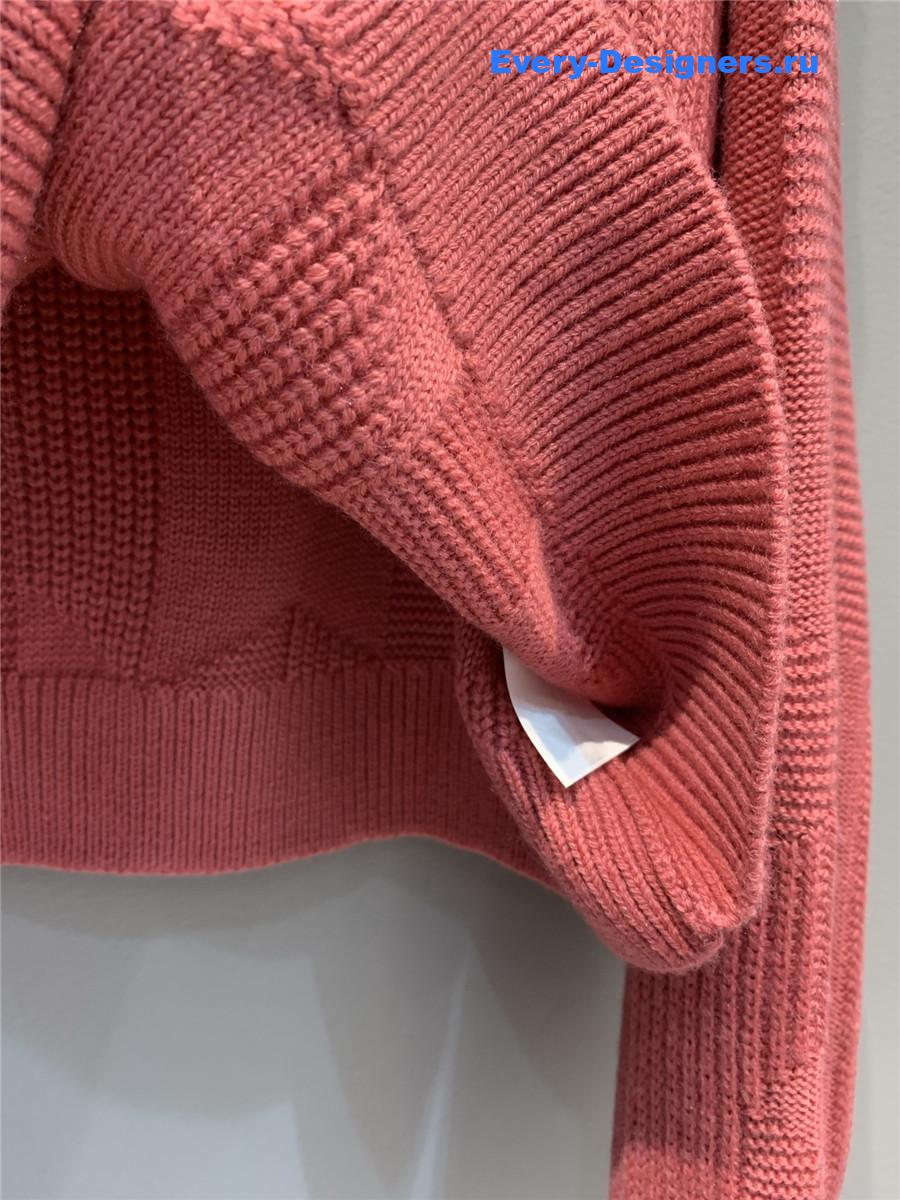H**me5 pink wool cashmere sweater