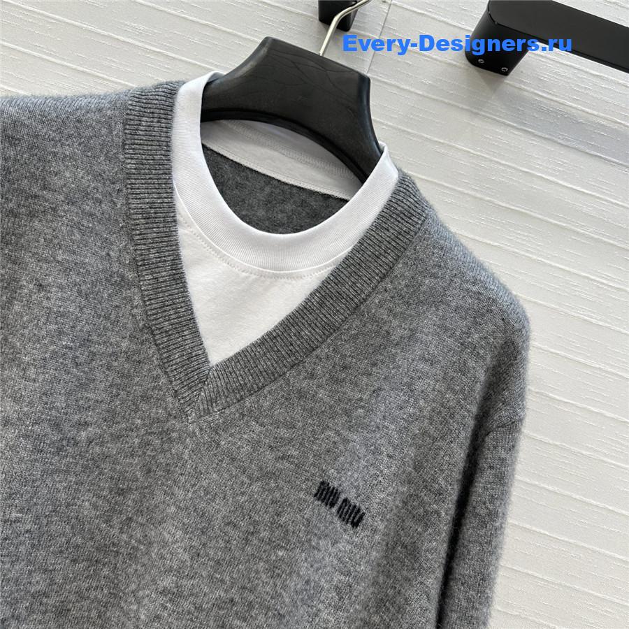 Miu Miu V-Neck Ardesia Sweater