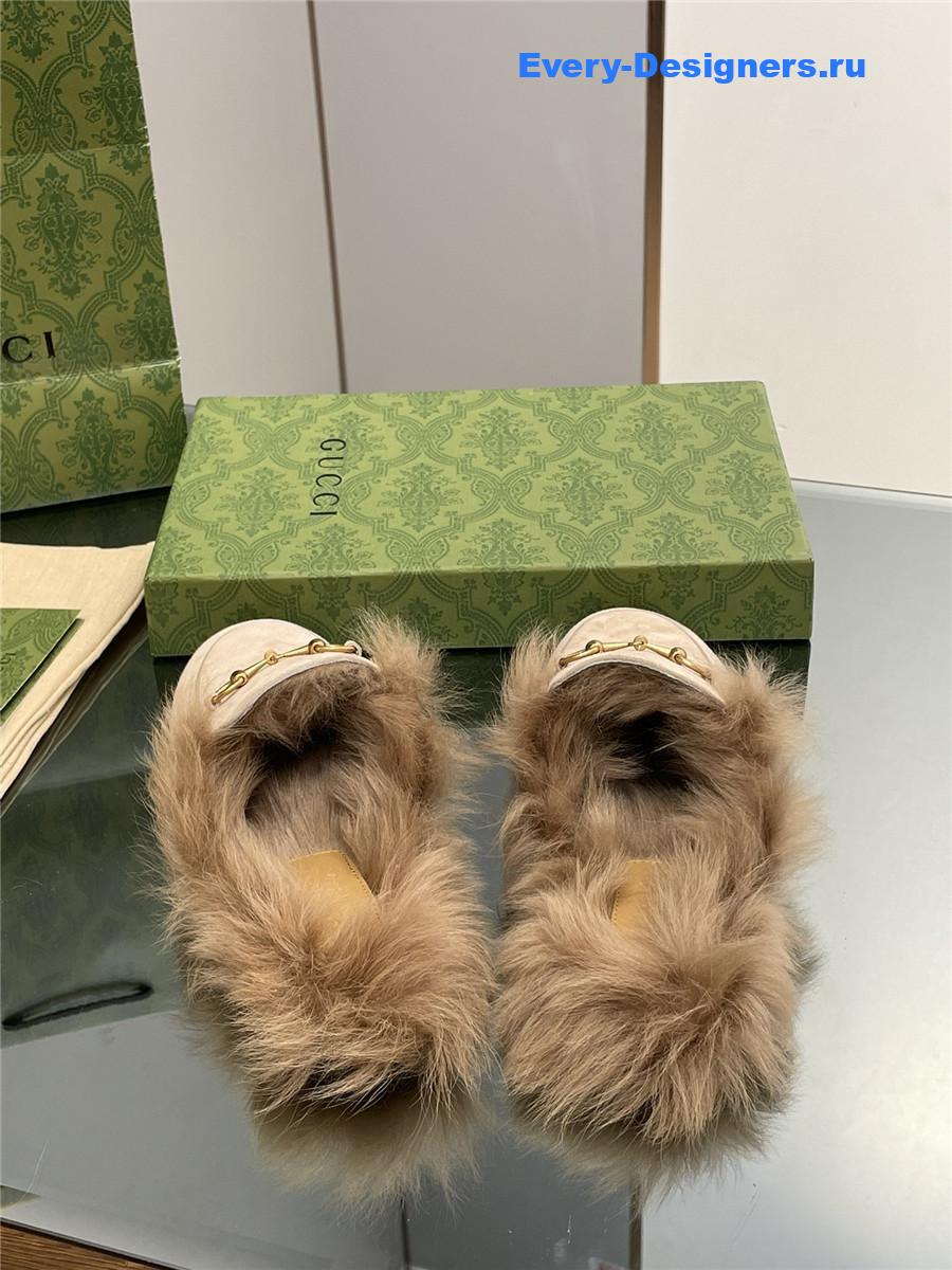 Gvc*1 beige suede wool flat mules