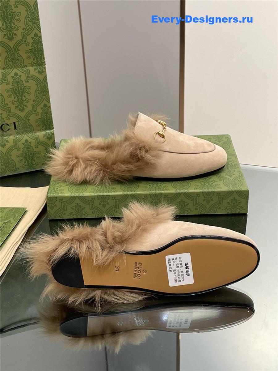 Gvc*1 beige suede wool flat mules