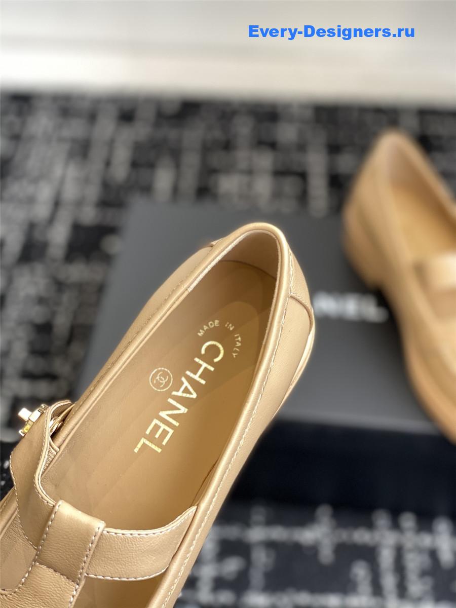 Ch**el beige calfskin moccasins