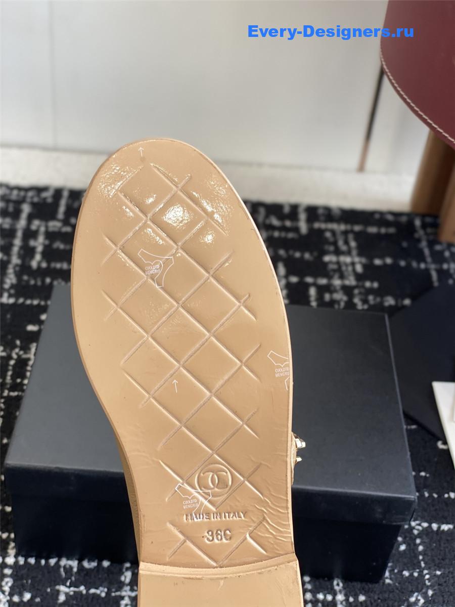 Ch**el beige calfskin moccasins