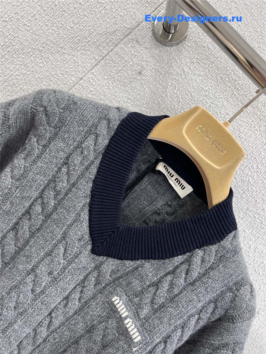 Miu Miu Chunky V-Neck Cropped Sweater