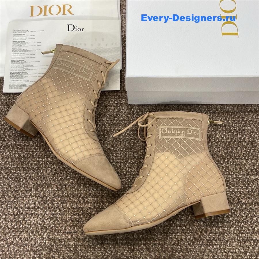 D10r beige naughtily-d heeled ankle boot