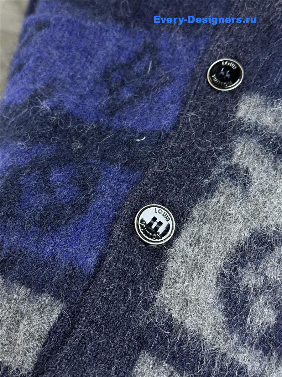 l0vis Vvtt0n gray blue monogram mohair cardigan
