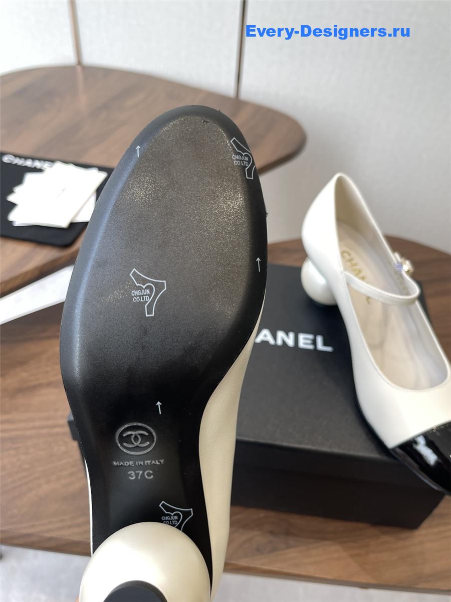 Ch**el white mary jane toe large white pearl sandal