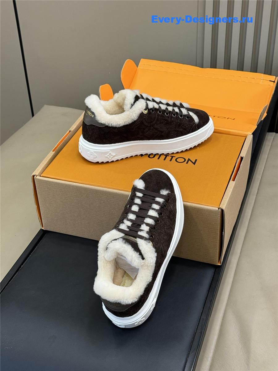l0vis Vvtt0n dark brown time out shearling sneakers