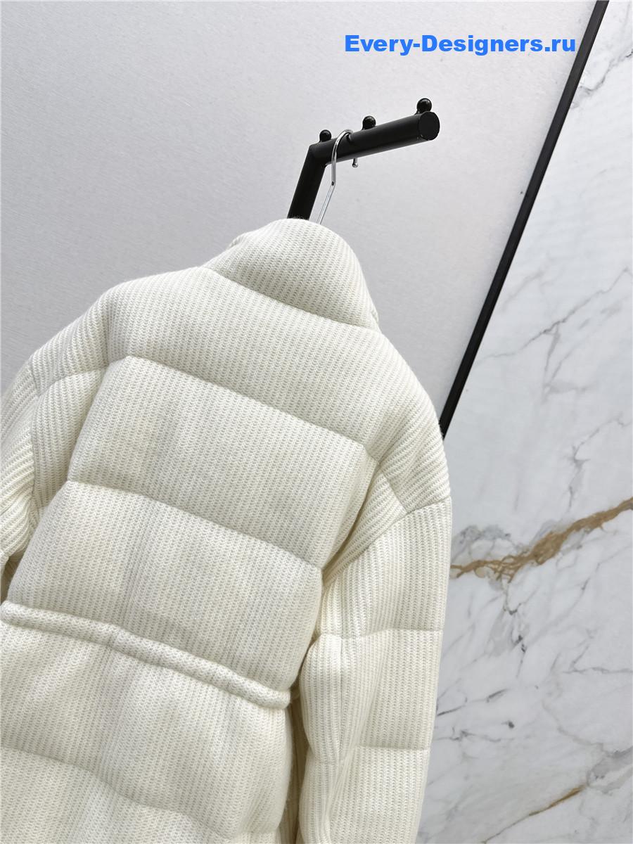 BC stand-up collar white goose down jacket