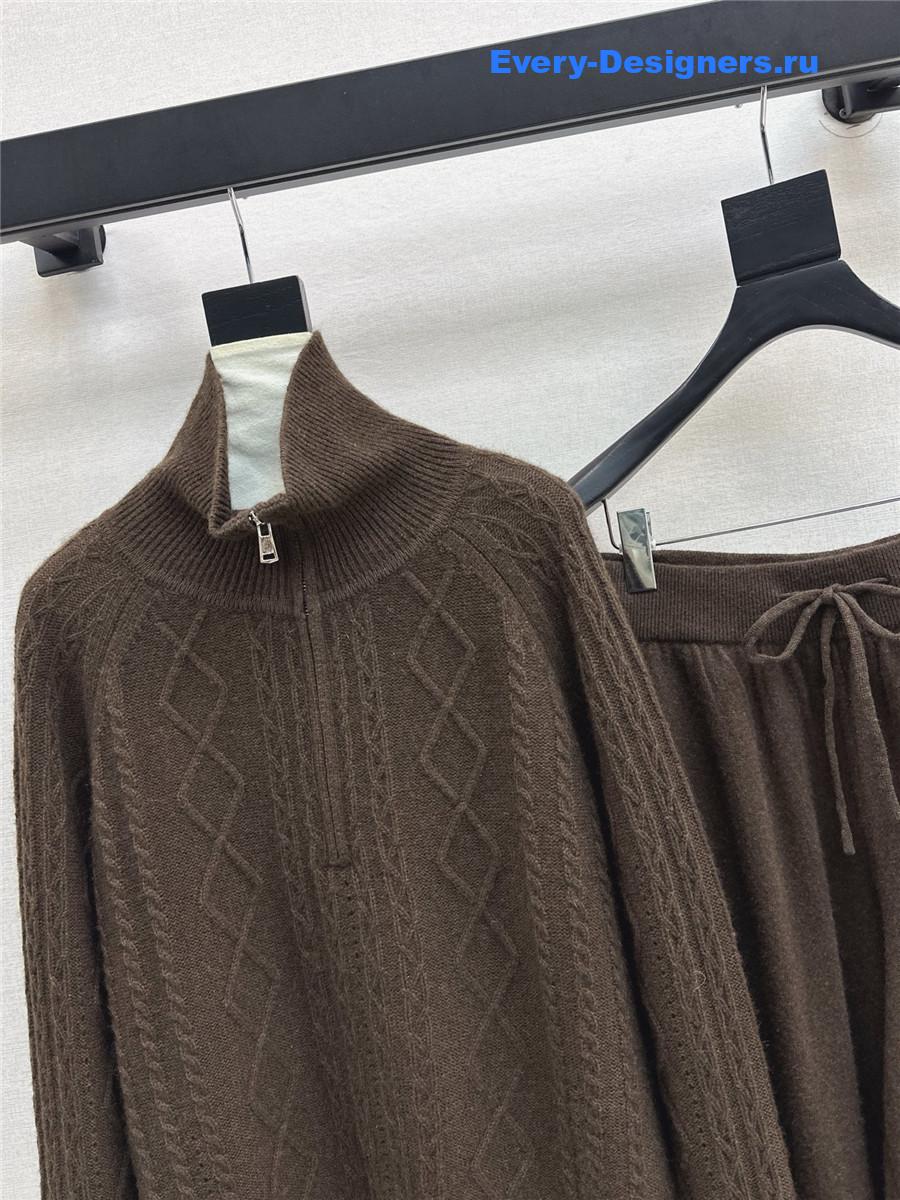 Max Mara Brown Turtleneck Sweater Set