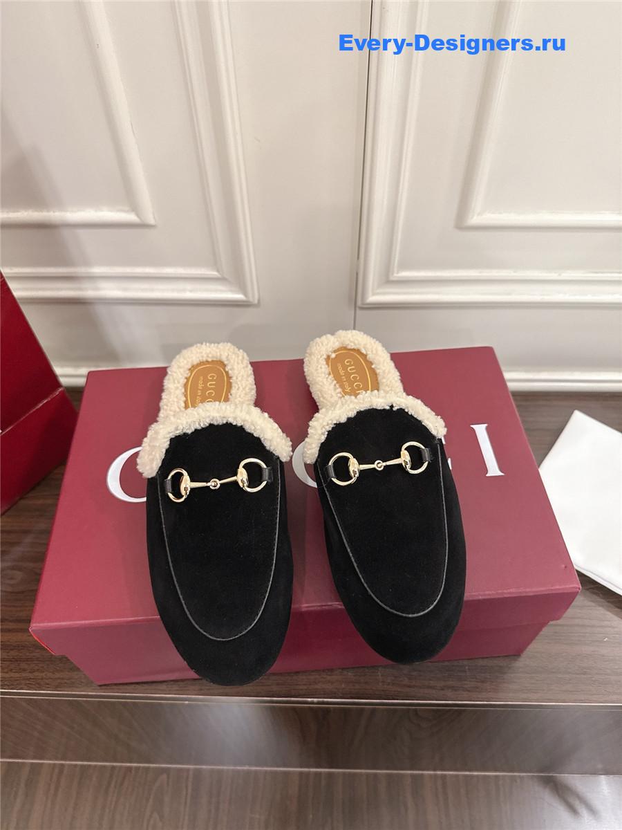 Gvc*1 horsebit wool black mules
