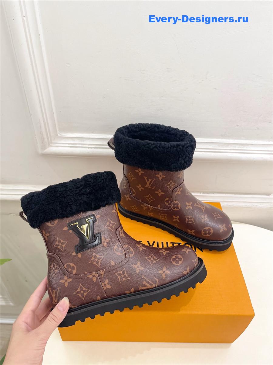 l0vis Vvtt0n lv aspen monogram platform ankle boot
