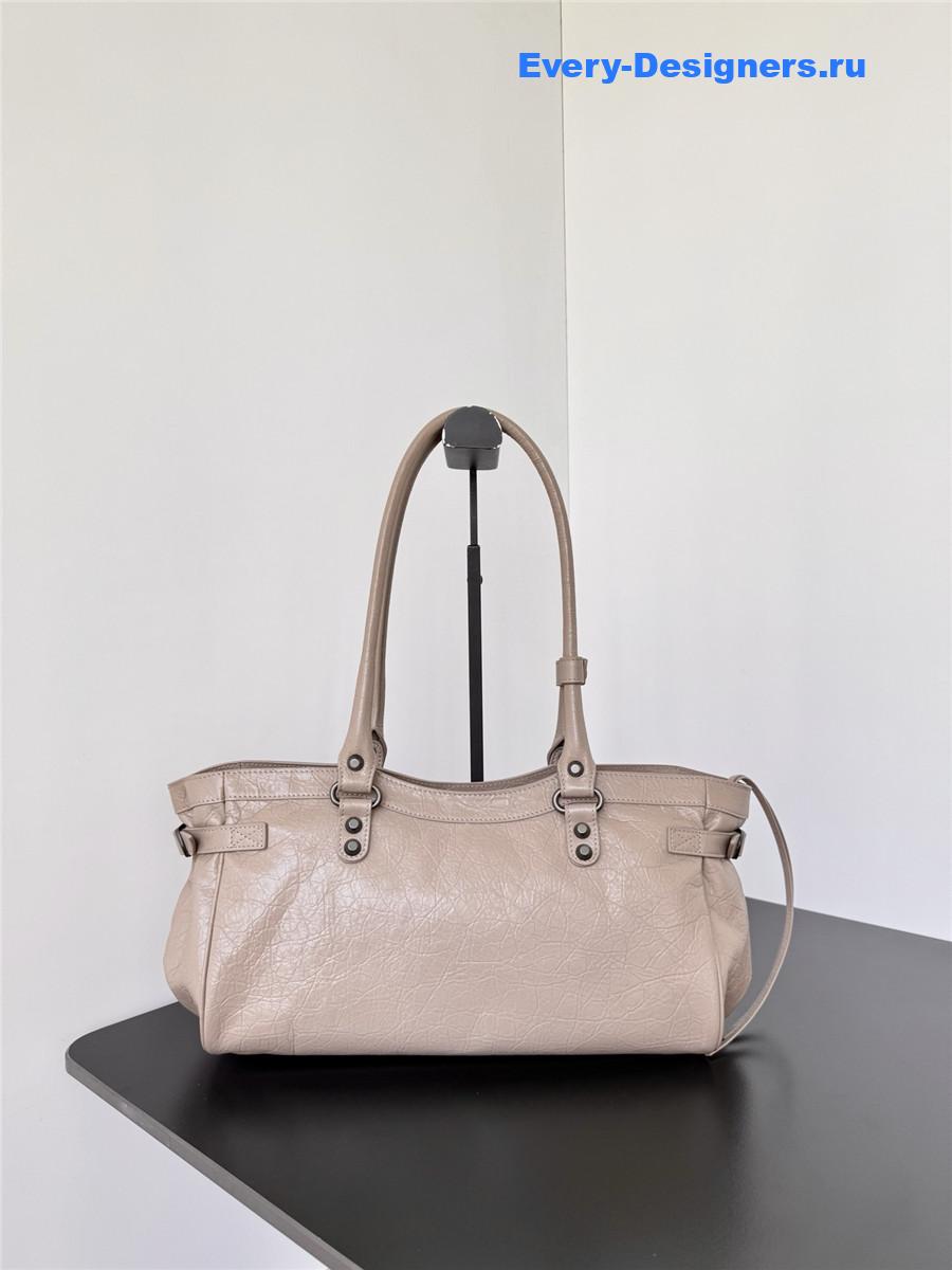 Ba1en*iaga beige le city east west bag