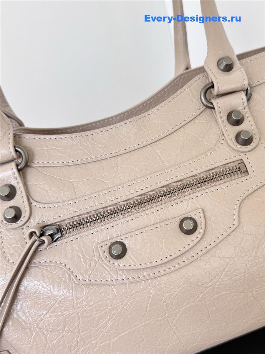 Ba1en*iaga beige le city east west bag
