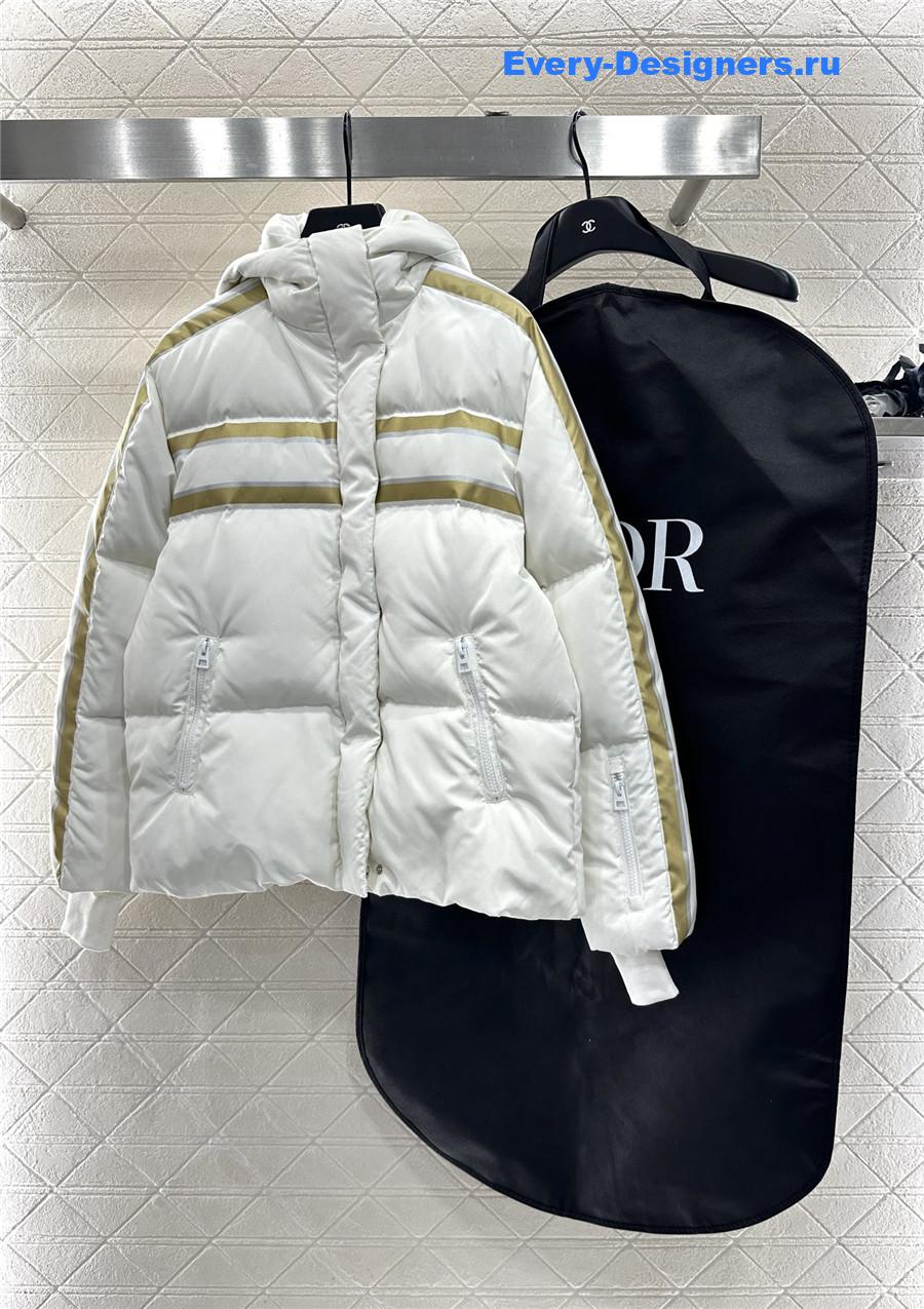 D10r hooded star down jacket