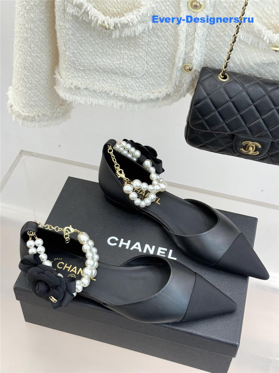 Ch**el pearl camellia pointed-toe flat sandals