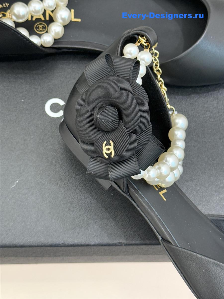 Ch**el pearl camellia pointed-toe flat sandals