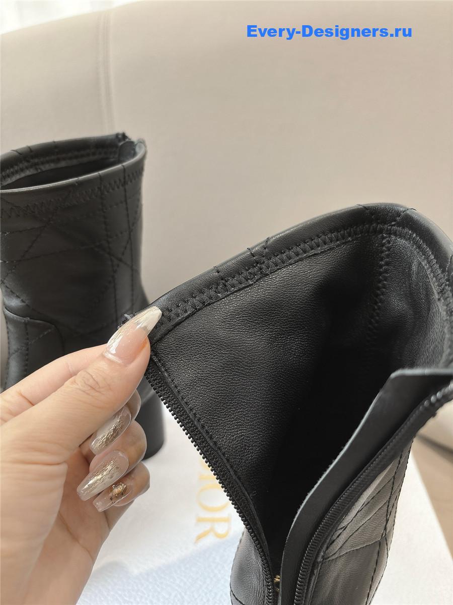 D10r d-shadow black heeled ankle boot