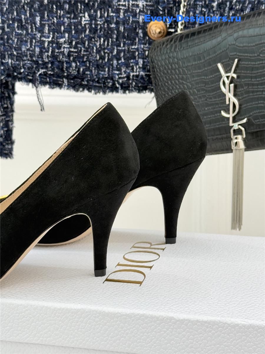 D10r black suede pointed heel pump