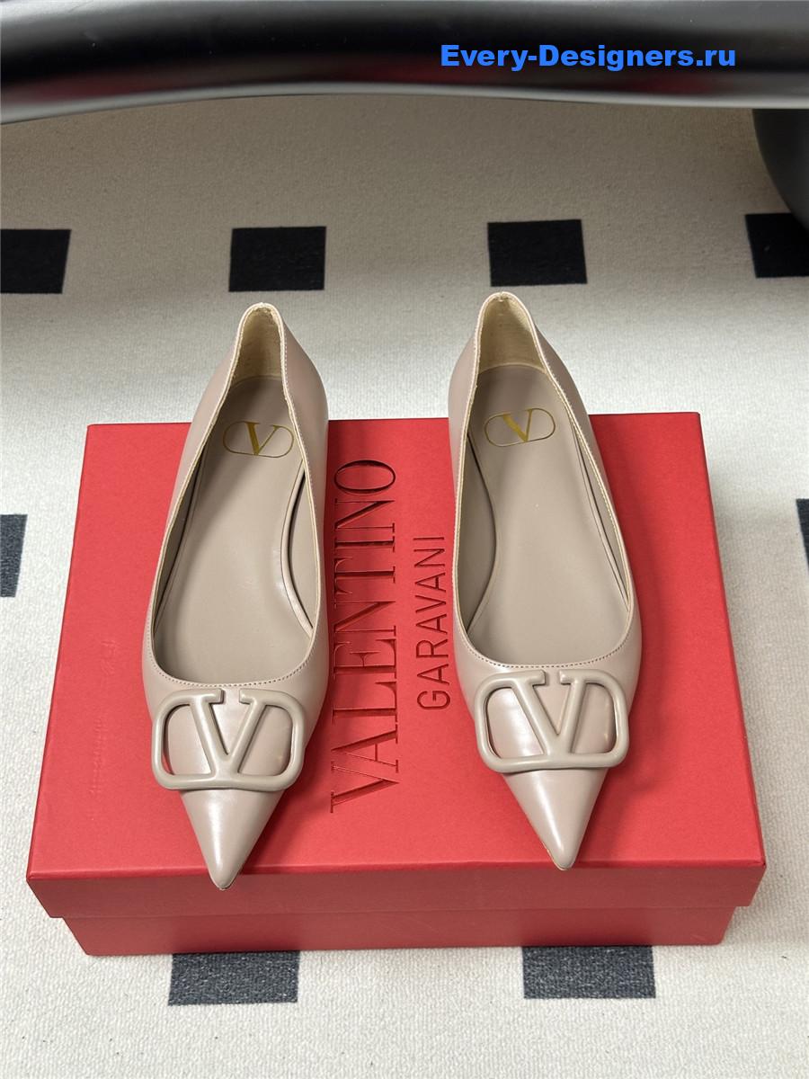 Va1e*ntin0 vlogo pink patent leather ballet flats