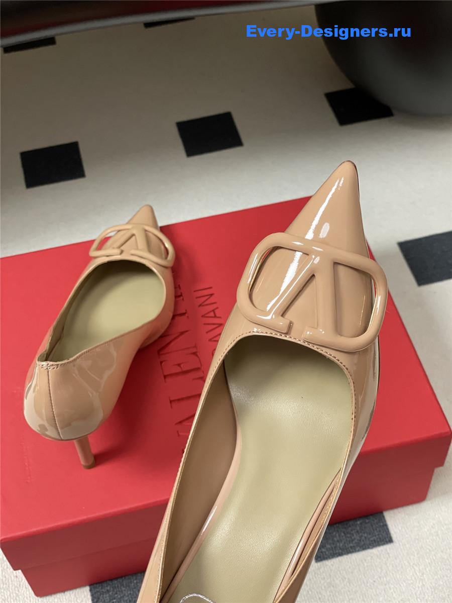 Va1e*ntin0 garavani vlogo signature pink pump