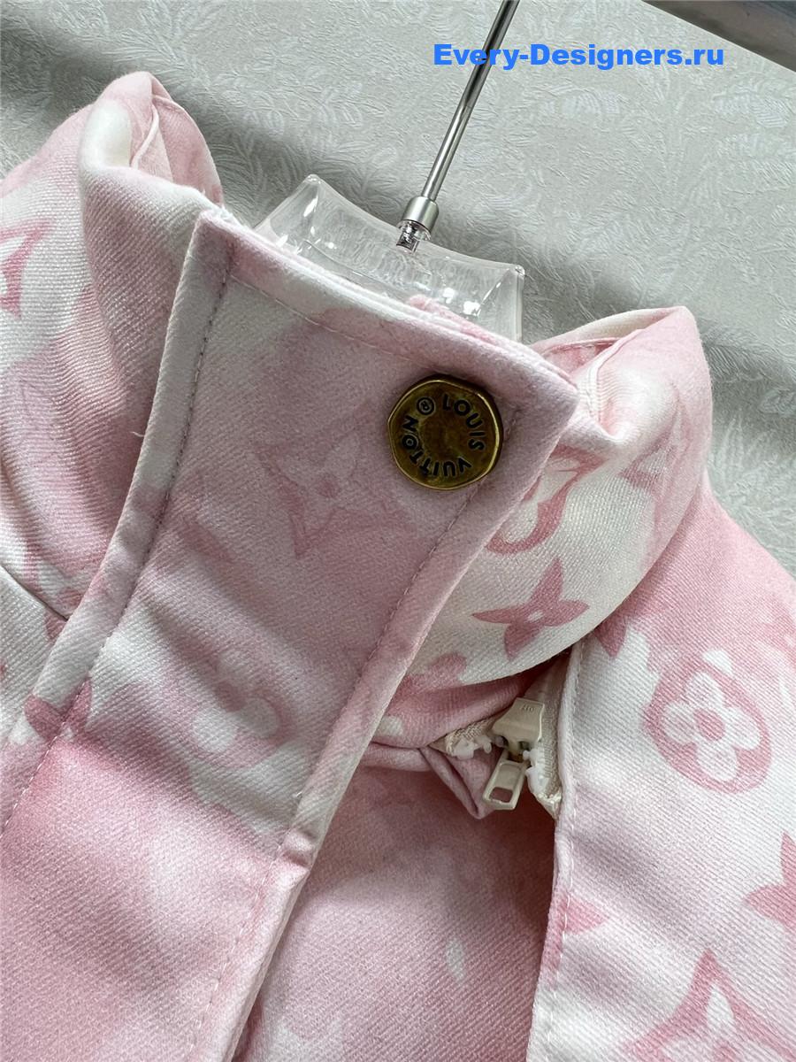 l0vis Vvtt0n monogram tie & dye short down jacket
