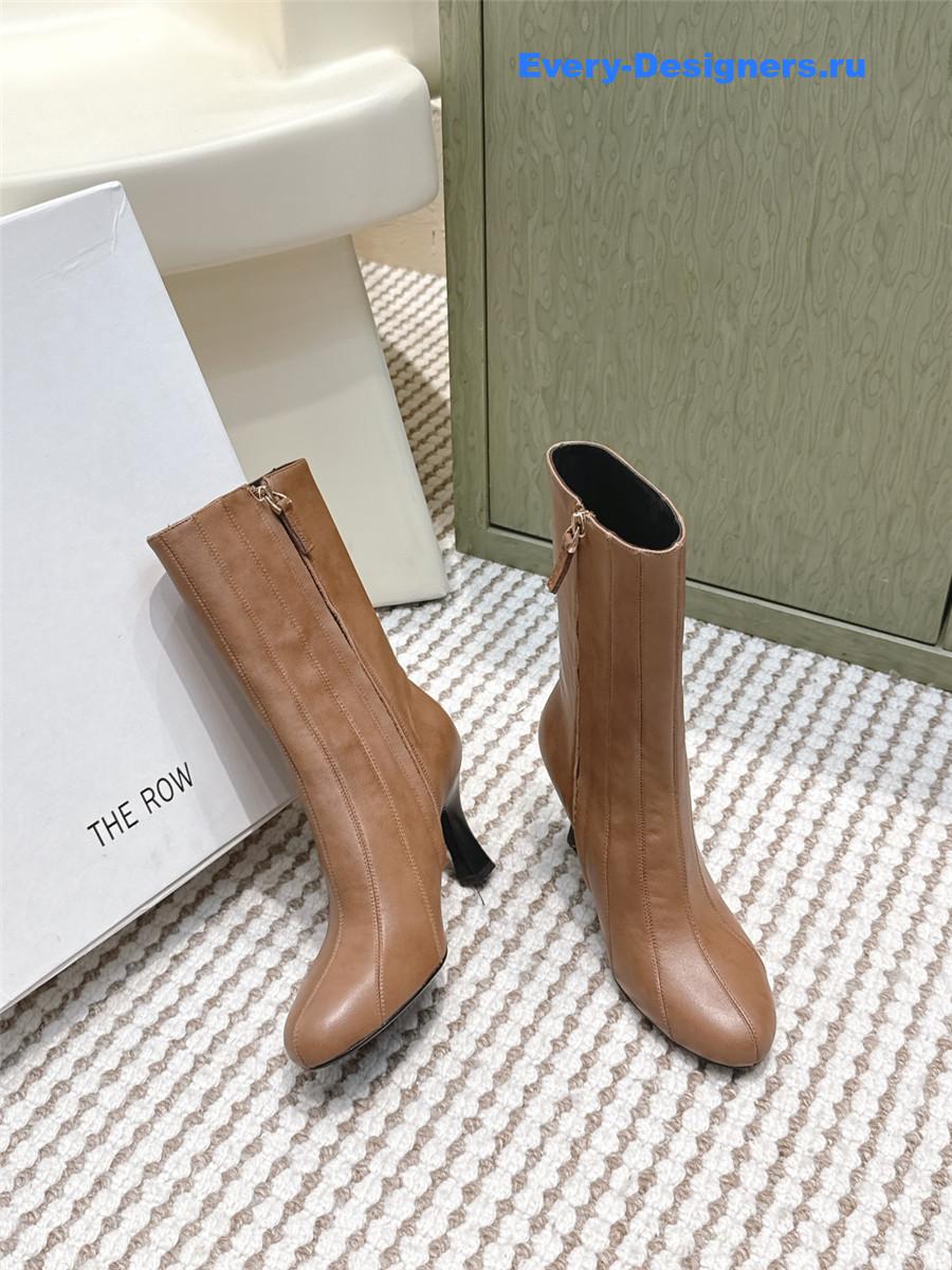 The R0w chunky heel round toe ankle boots
