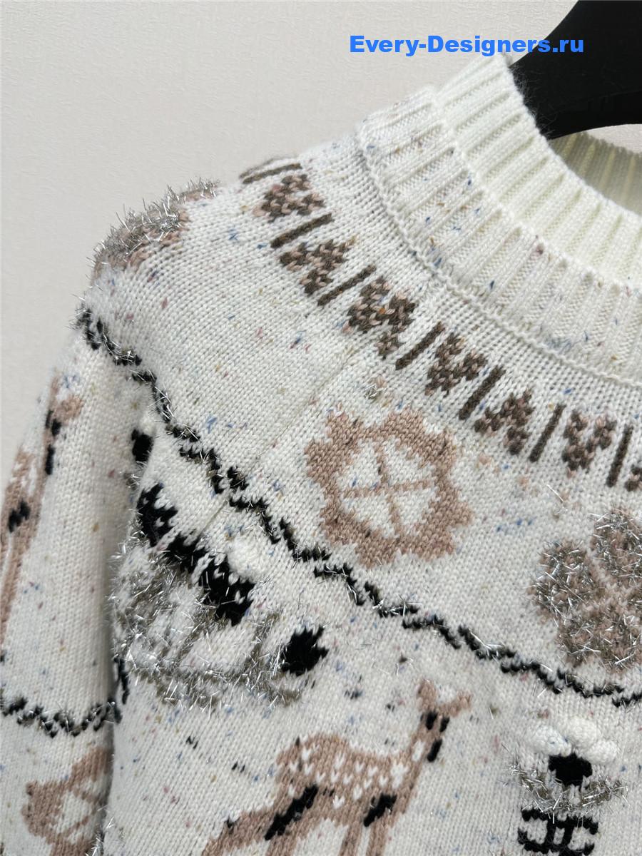 Ch**el white christmas skiing crew neck sweater