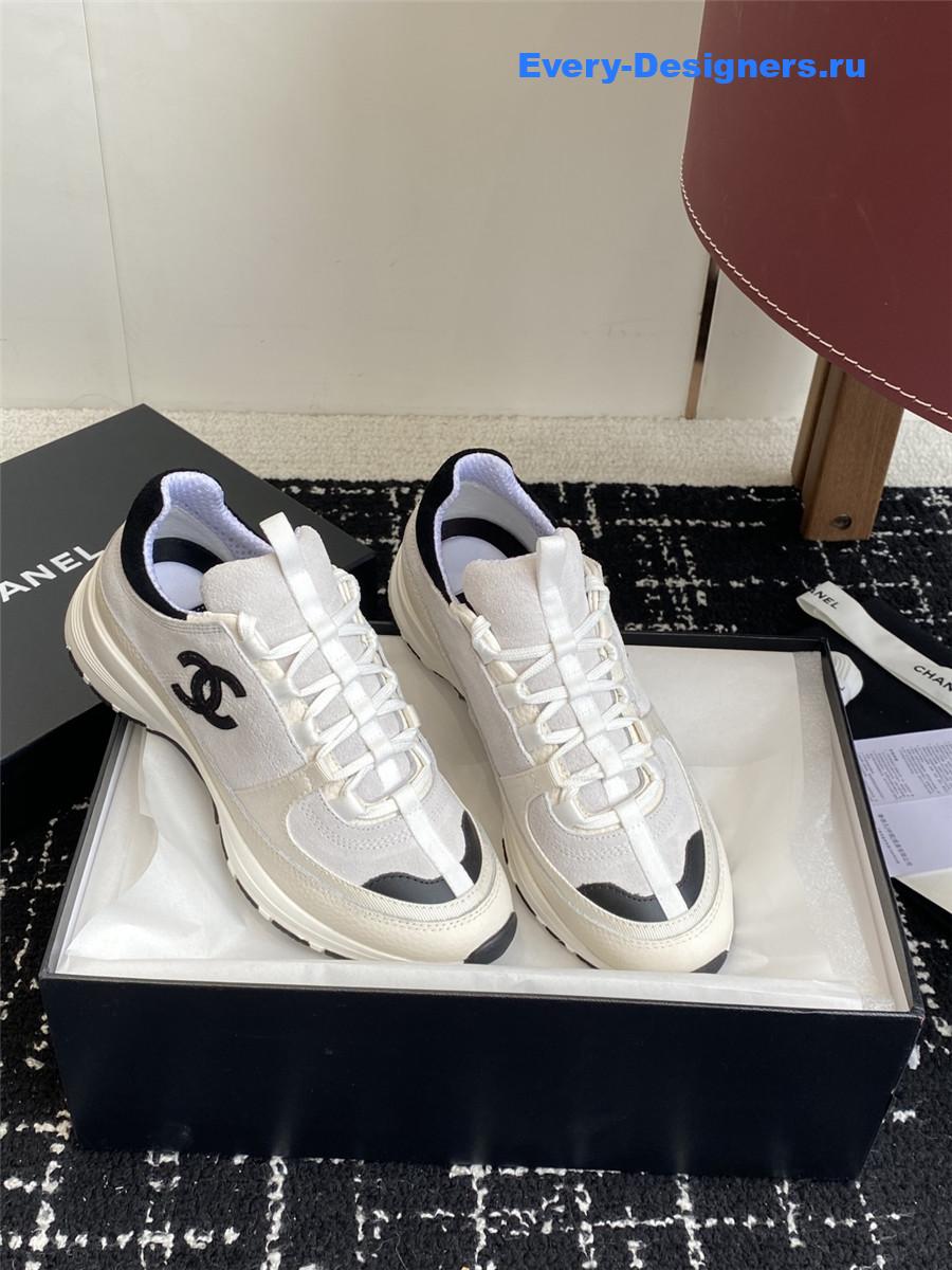 Ch**el cc logo white lambskin low top sneaker