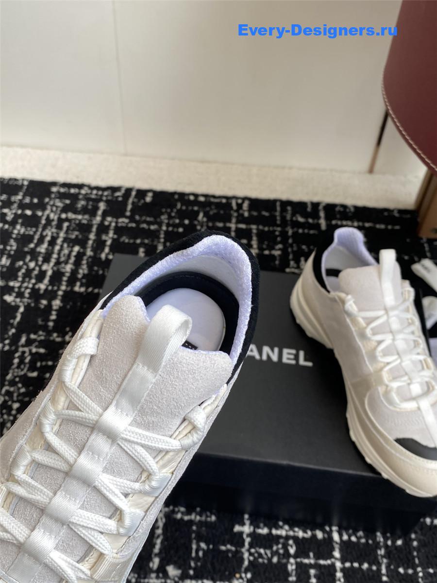 Ch**el cc logo white lambskin low top sneaker