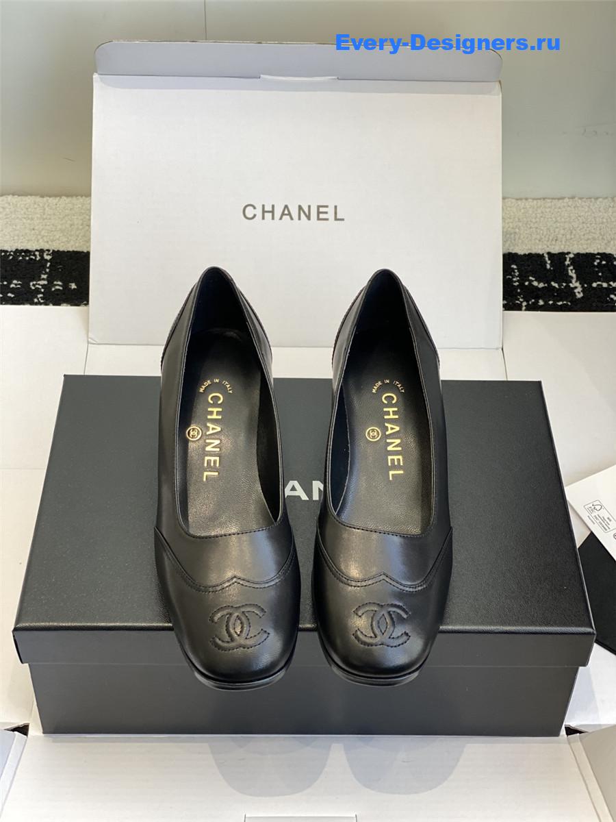 Ch**el cap toe block heel pumps