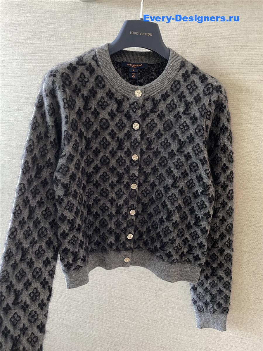 l0vis Vvtt0n brushed monogram cardigan