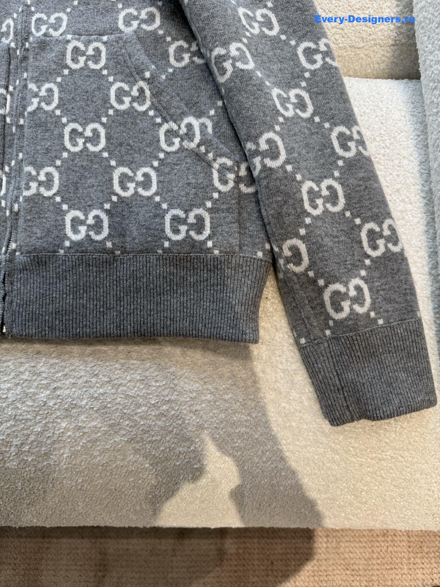 Gvc*1 gg grey wool hooded cardigan